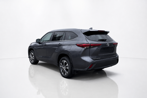 2023 Toyota Highlander — view 6