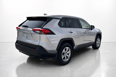 2024 Toyota RAV4 — view 4
