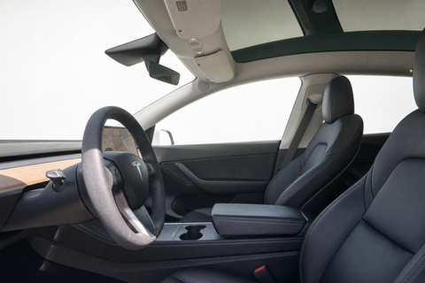 2021 Tesla Model Y — view 10