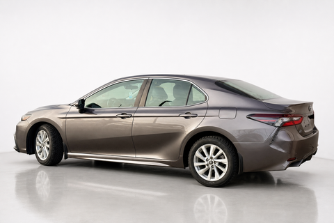 2021 Toyota Camry — view 5