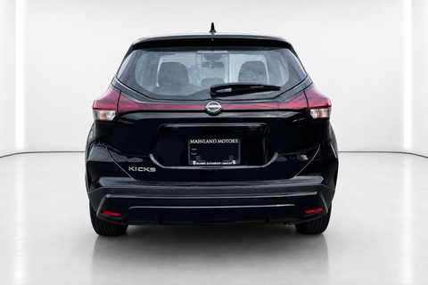 2024 Nissan Kicks — view 4