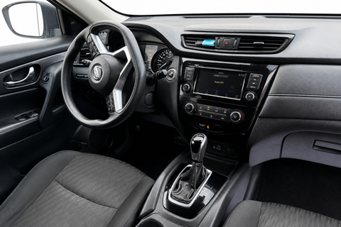 2020 Nissan Rogue — view 8