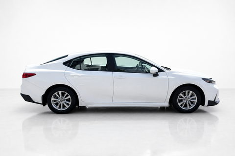 2025 Toyota Camry — view 4