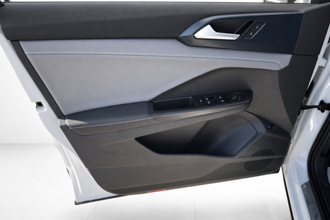 2024 Volkswagen Taos — view 11