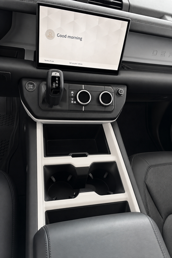 2025 Land Rover Defender — view 9