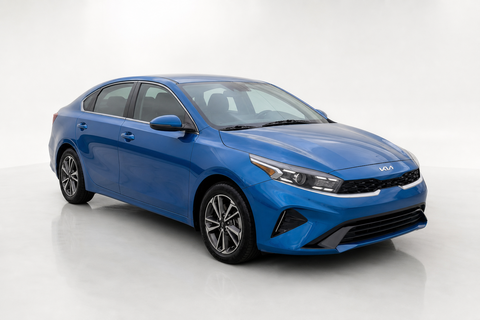 2023 Kia Forte — view 3