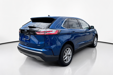 2023 Ford Edge — view 4