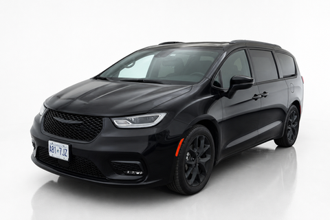 2023 Chrysler Pacifica — view 1