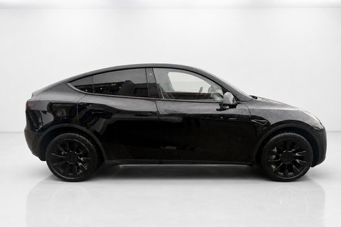 2023 Tesla Model Y — view 3