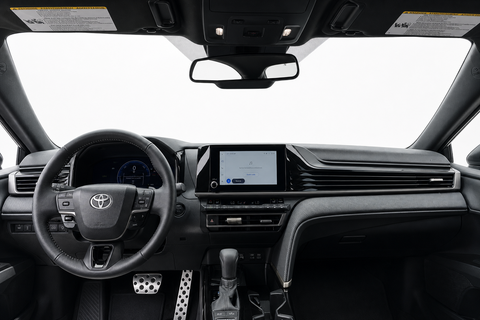2025 Toyota Camry — view 10