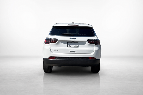 2025 Jeep Compass — view 3