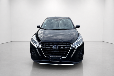 2024 Nissan Kicks — view 8