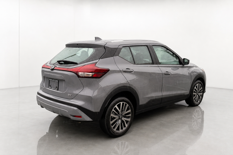 2024 Nissan Kicks — view 4