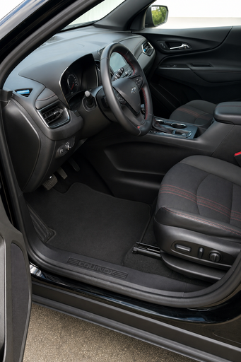 2024 Chevrolet Equinox — view 6