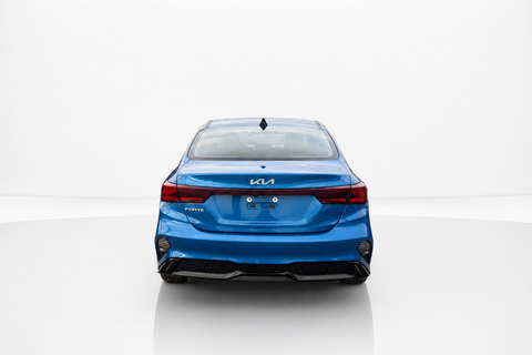 2023 Kia Forte — view 6