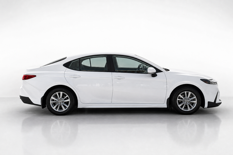 2025 Toyota Camry — view 4