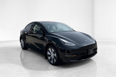 2024 Tesla Model Y — view 3