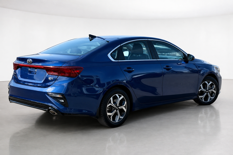 2021 Kia Forte — view 3