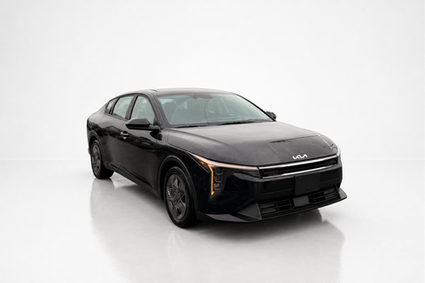 2025 Kia K4 — view 3