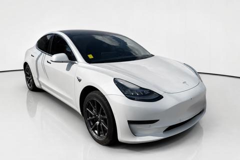 2020 Tesla Model 3 — view 3