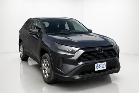 2024 Toyota Rav4 — view 3