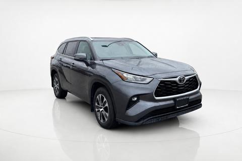 2023 Toyota Highlander — view 3