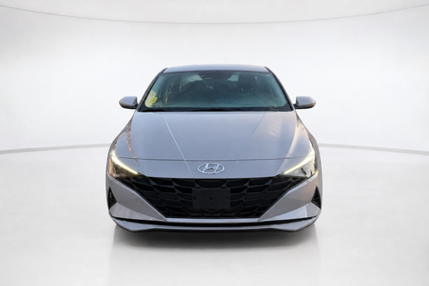 2022 Hyundai Elantra — view 2