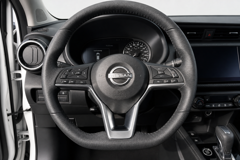 2024 Nissan Kicks — view 10