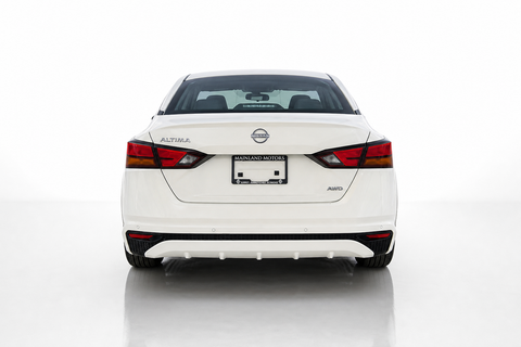2024 Nissan Altima — view 6