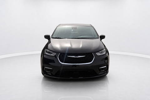 2023 Chrysler Pacifica — view 2