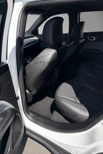 2025 Jeep Compass — view 5