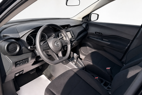 2025 Nissan Kicks Play — view 11