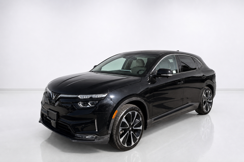 2023 VinFast VF 8 — view 1