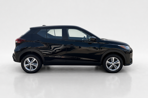 2025 Nissan Kicks Play — view 4