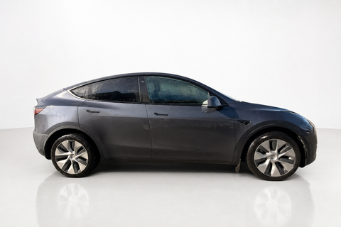 2023 Tesla Model Y — view 4