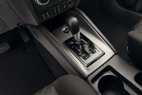 2023 Mitsubishi RVR — view 13