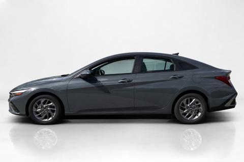 2026 Hyundai Elantra — view 6