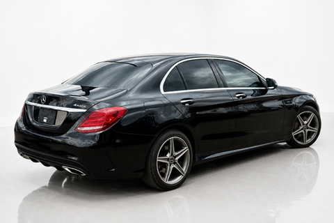 2018 Mercedes-Benz C-Class — view 3