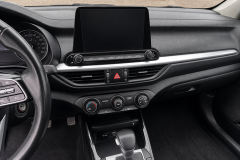 2023 Kia Forte — view 8