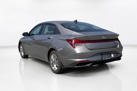 2023 Hyundai Elantra — view 7