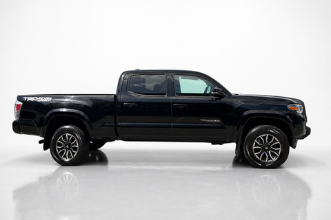 2023 Toyota Tacoma — view 5