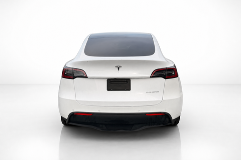 2023 Tesla Model Y — view 5