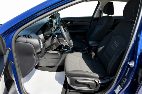 2021 Kia Forte — view 6