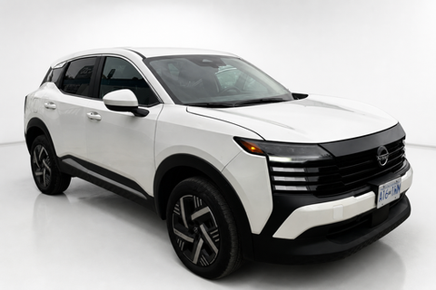 2025 Nissan Kicks — view 3