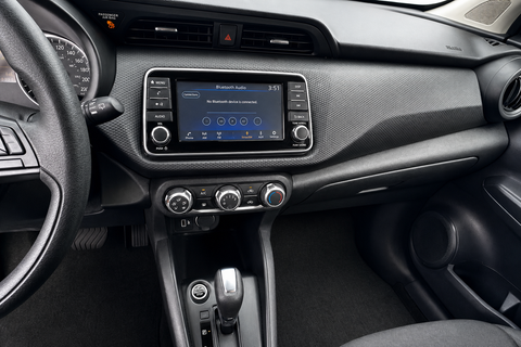 2024 Nissan Kicks — view 12