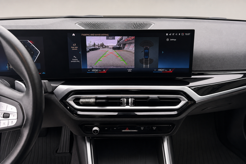 2024 BMW 3 Series — view 11