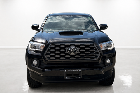 2023 Toyota Tacoma — view 2