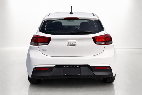 2023 Kia Rio 5-door — view 5