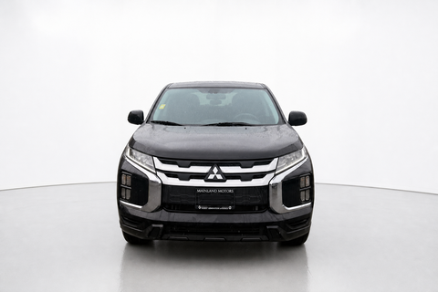 2023 Mitsubishi RVR — view 2