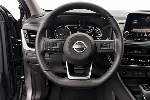 2024 Nissan Rogue — view 10